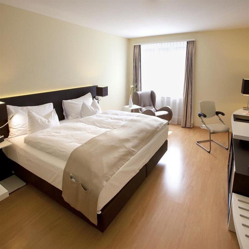 Hotel Spalentor - Ihr Sympathisches Stadthotel Basilea Esterno foto